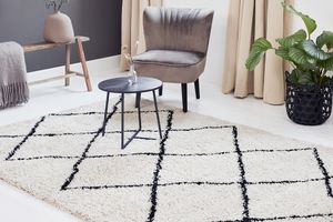 Hoogpolig tapijt met ruiten (133 x 200 cm)
